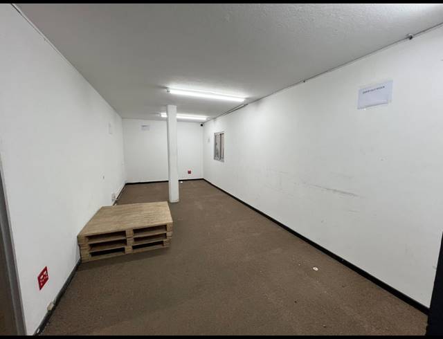 620M² WAREHOUSE TO LET IN LASER PARK